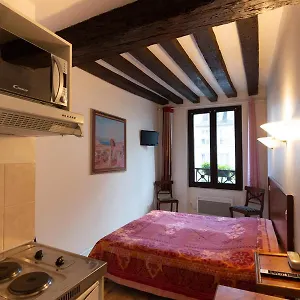 De Bourgogne Париж