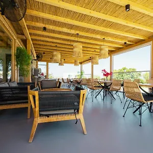 Aegean Hospitality לינה וארוחת בוקר