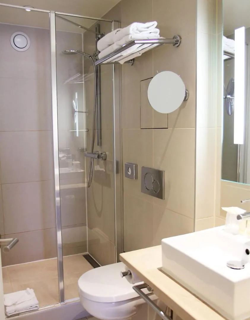 פריז Best Western Hotel Opera Drouot 3*,  צרפת